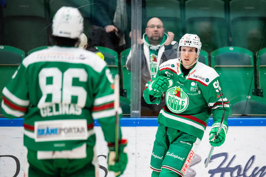 Rögles Adam Tambellini jublar
