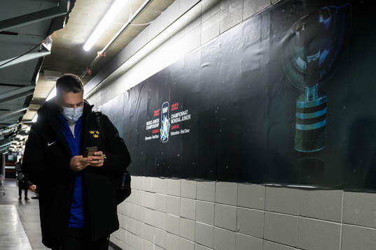 Head coach Tomas Montén of Sweden leaves the arena