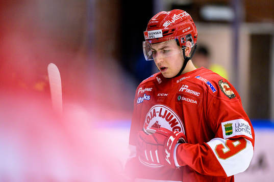 Troja/Ljungbys Oskar Lindgren deppar