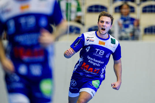Alingsås Samuel Lindberg jublar