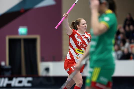 Pixbos Lagkapten Ida Sundberg jublar