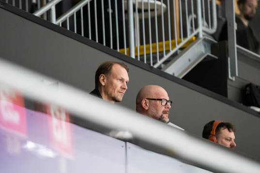 Nicklas Lidström på läktaren