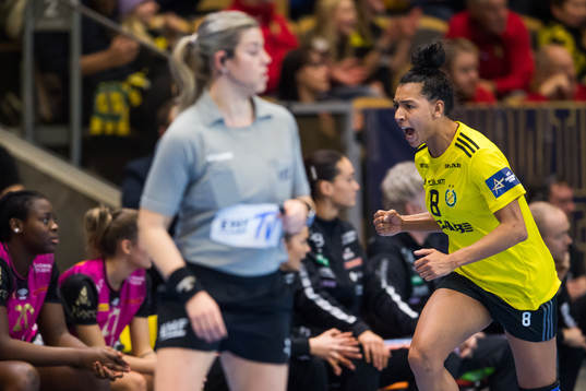 Jamina Roberts of Sävehof celebrates