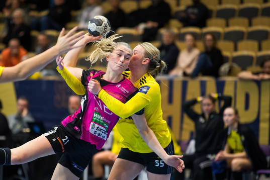 Ragnhild Valle Dahl of Vipers and Tamara Haggerty of