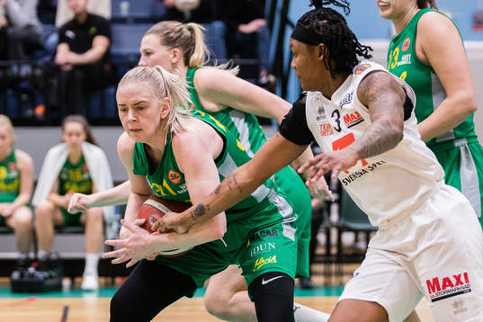 Alviks Mikaela Gustafsson och Visbys A'lexus Harrison