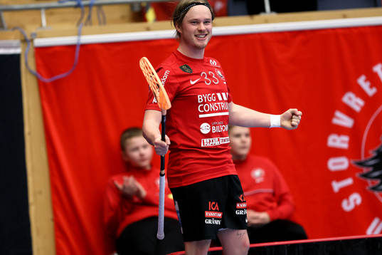 Storvretas Simon Götz ökar på till 4-1
