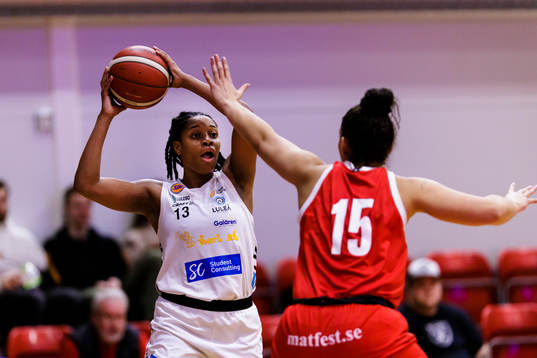 Luleås Bria Goss och Uppsalas Claudia Charles