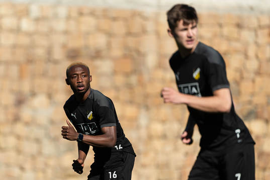 Benie Traore och Leo Bengtsson