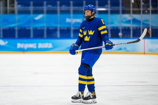 Josefin Bouveng of Sweden looks dejected in the women’s