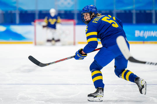 Johanna Fällman of Sweden in the women’s ice hockey