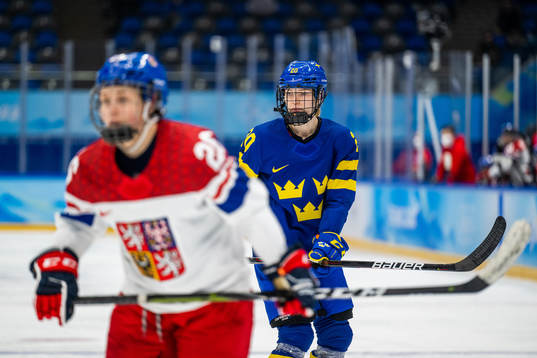 Paula Bergström of Sweden in the women’s ice hockey