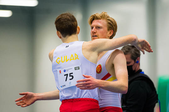 Mats Hauge of Gular IL celebrates