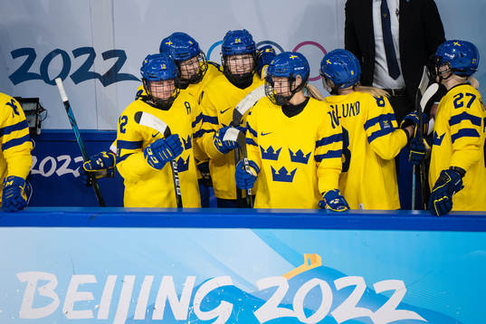 Linnea Andersson and Felizia Wikner-Zienkiewicz of Sweden