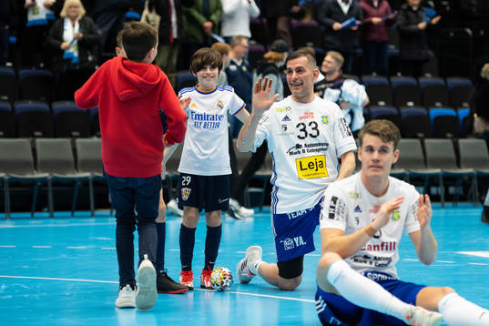 Ystads IFs Dalibor Doder jublar
