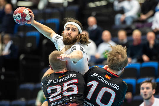Ystads IFs Julius Lindskog Andersson mor HK Malmös Anton