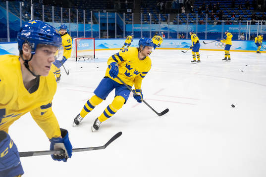Jacob de la Rose of Sweden at warm up