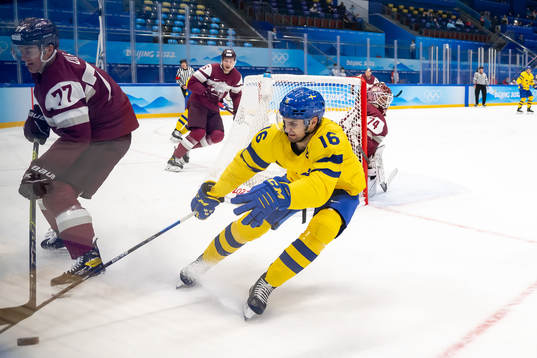 Kristaps Zile of Latvia and Marcus Krüger of Sweden in an