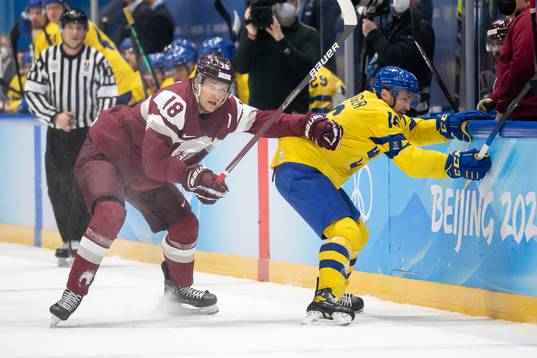 Rodrigo Abols of Latvia and Marcus Krüger of Sweden in an