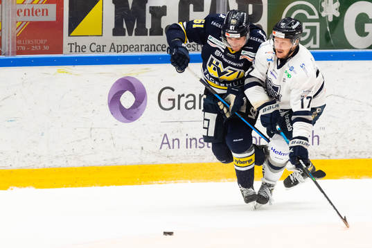 s Tommi Huhtala och Karlskogas David Lindquist