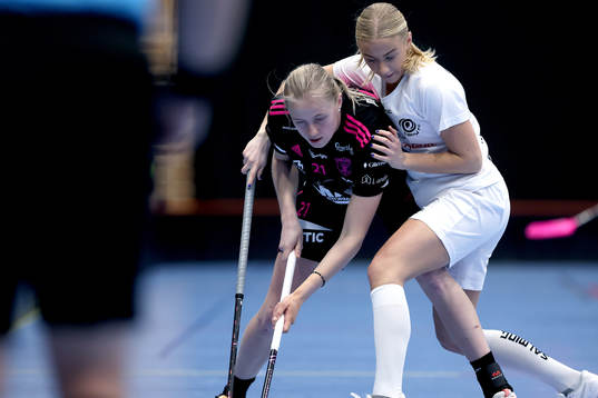 Faluns Lovisa Åström och Täbys Anna Peterzén