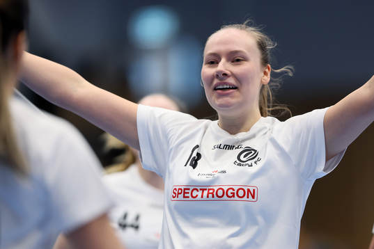Täbys Vilma De Gysser jublar