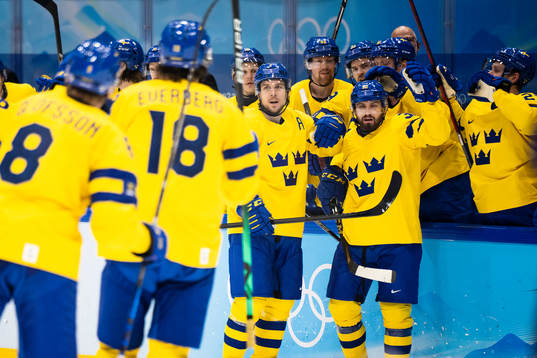 Henrik Tömmernes and Lukas Bengtsson of Sweden celebrate