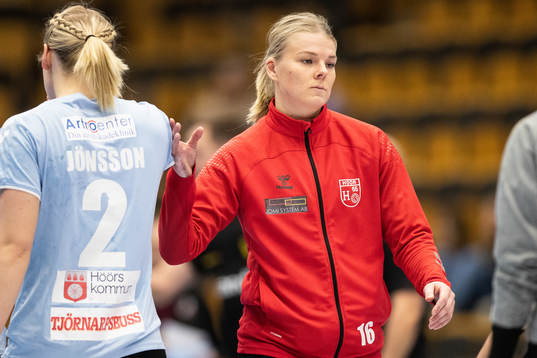 Höörs målvakt Gry Bergdahl deppar