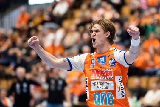 Kristianstads Anton Hallbäck jublar