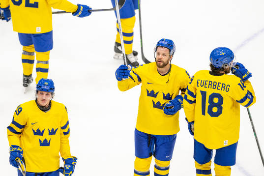 Oscar Fantenberg of Sweden celebrates
