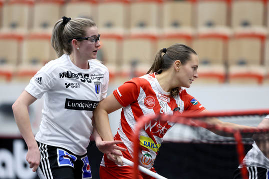 Sirius Chiara Gredig och Pixbos Linnea Wilhelmsson