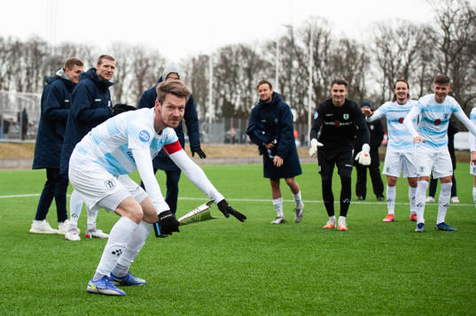 Helsingørs Niokolaj Hansen jublar med Öresundspkoallen