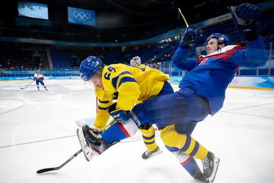 Jonathan Pudas of Sweden against Peter Cehlarik of Slovakia