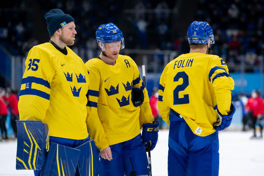 goaltender Magnus Hellberg, Carl Klingberg and Christian