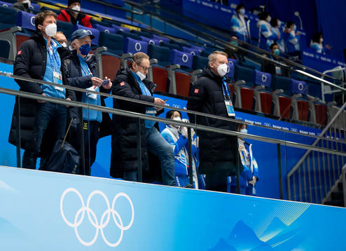 Peter Forsberg and Anders Larsson of the Swedish Icehockey