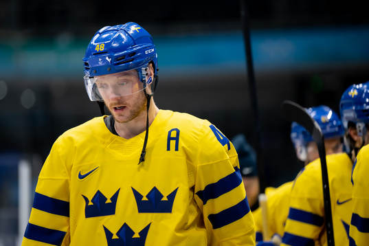 Carl Klingberg of Sweden looks dejected