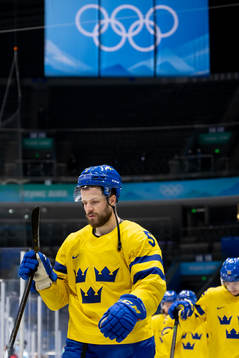 Oscar Fantenberg of Sweden looks dejected