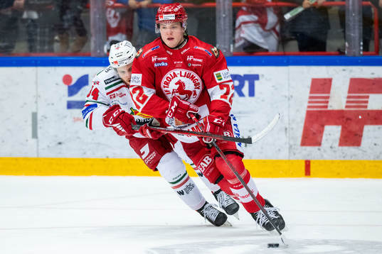 Moras Bobby MacIntyre och Troja/Ljungbys Jesper Emanuelsson