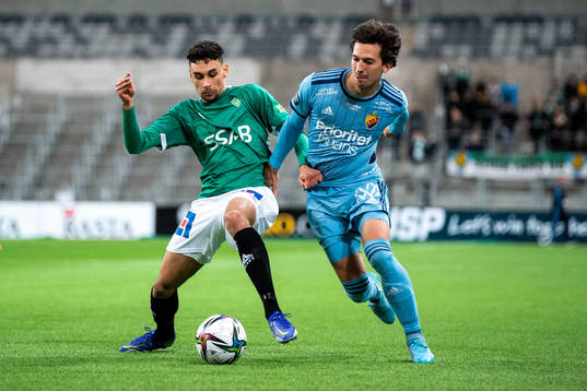 Brages Joakim Persson och Djurgårdens Gustav Wikheim