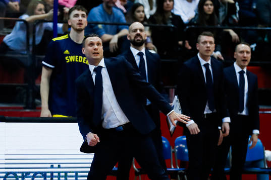 Head Coach Ludwig Degernäs of Sweden
