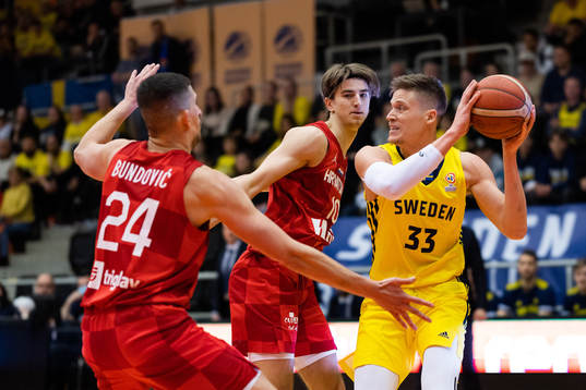 Jonas Jerebko of Sweden