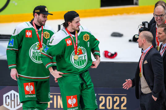 Mattias Sjögren and Dennis Everberg of Rögle celebrate
