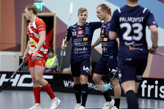 Mullsjös Leo Olsson gör 0-1