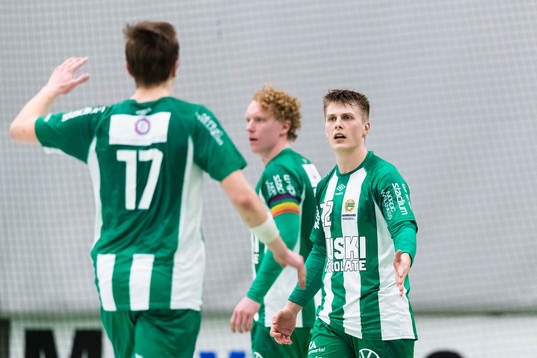 Hammarbys Viktor Ahlstrand (h) jublar med Ludvig Lindeberg