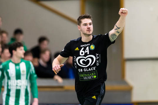 Sävehofs Rune Schröder jublar