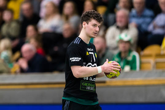 Sävehofs Elias Ellefsen Á Skipagøtu
