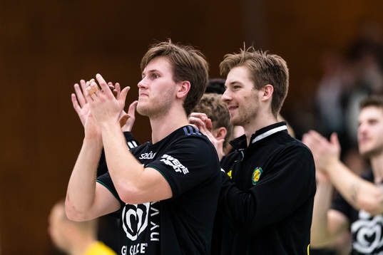 Sävehofs Pontus Brolin tackar supportarna