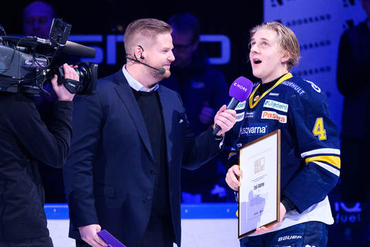s Emil Andrae tilldelas priset Guldgallret som