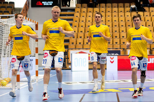 Kristianstads spelare iklädda t-shirts med