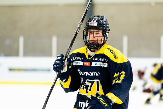 s Sanni Hakala
