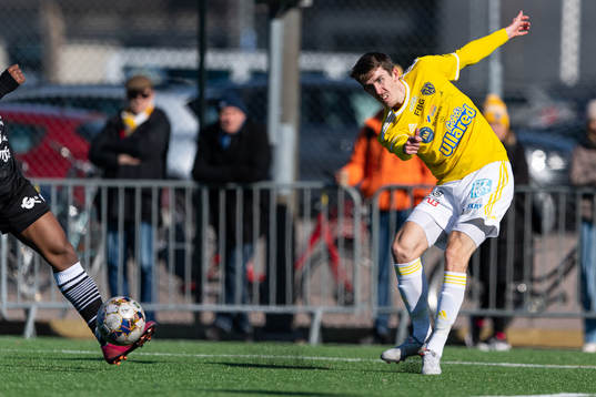 Falkenbergs Adam Eriksson